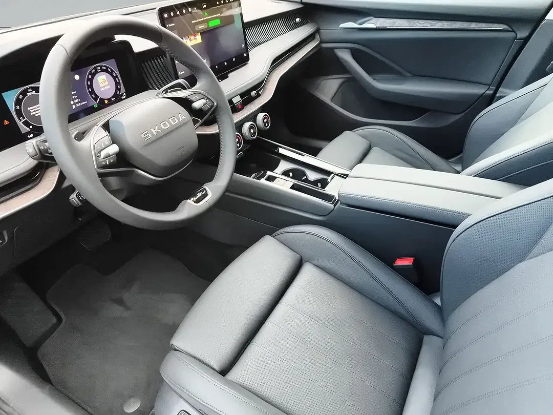 Skoda Superb - Thumbnail 10