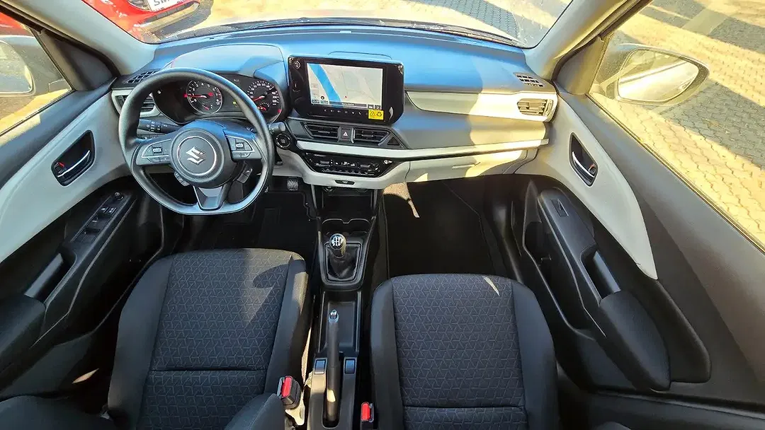 Suzuki Swift - Thumbnail 12