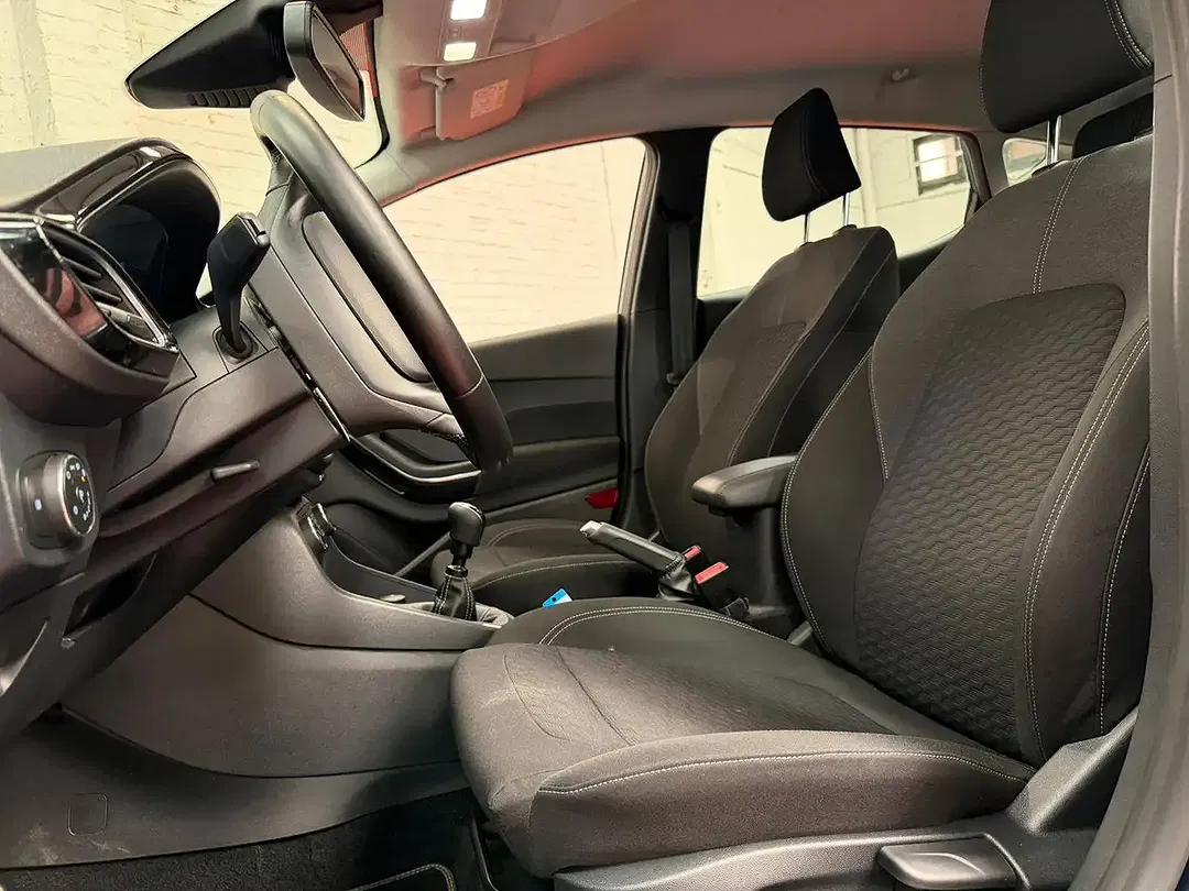 Ford Fiesta - Thumbnail 4