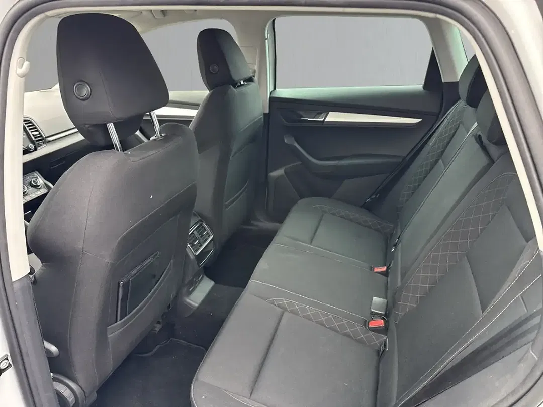 Skoda Karoq - Thumbnail 14
