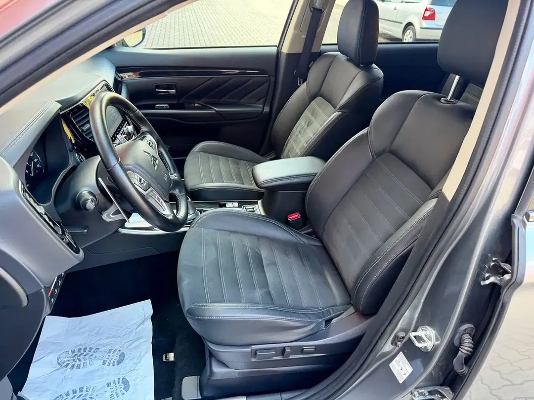 Mitsubishi Outlander - Thumbnail 8
