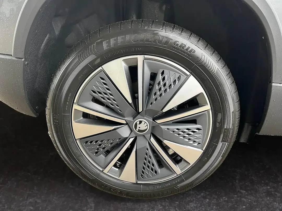 Skoda Karoq - Thumbnail 15