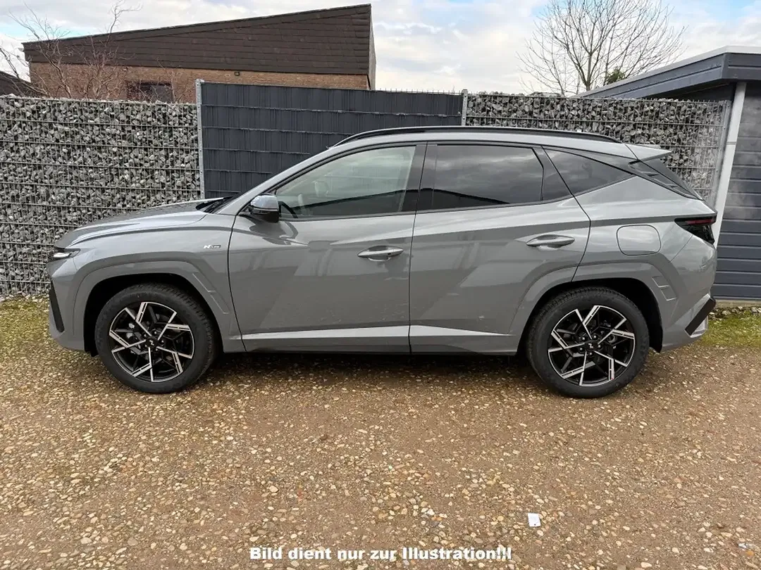 Hyundai TUCSON - Thumbnail 3