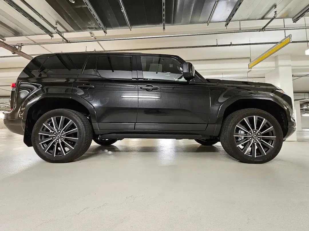 Lexus GX 550 - Thumbnail 6