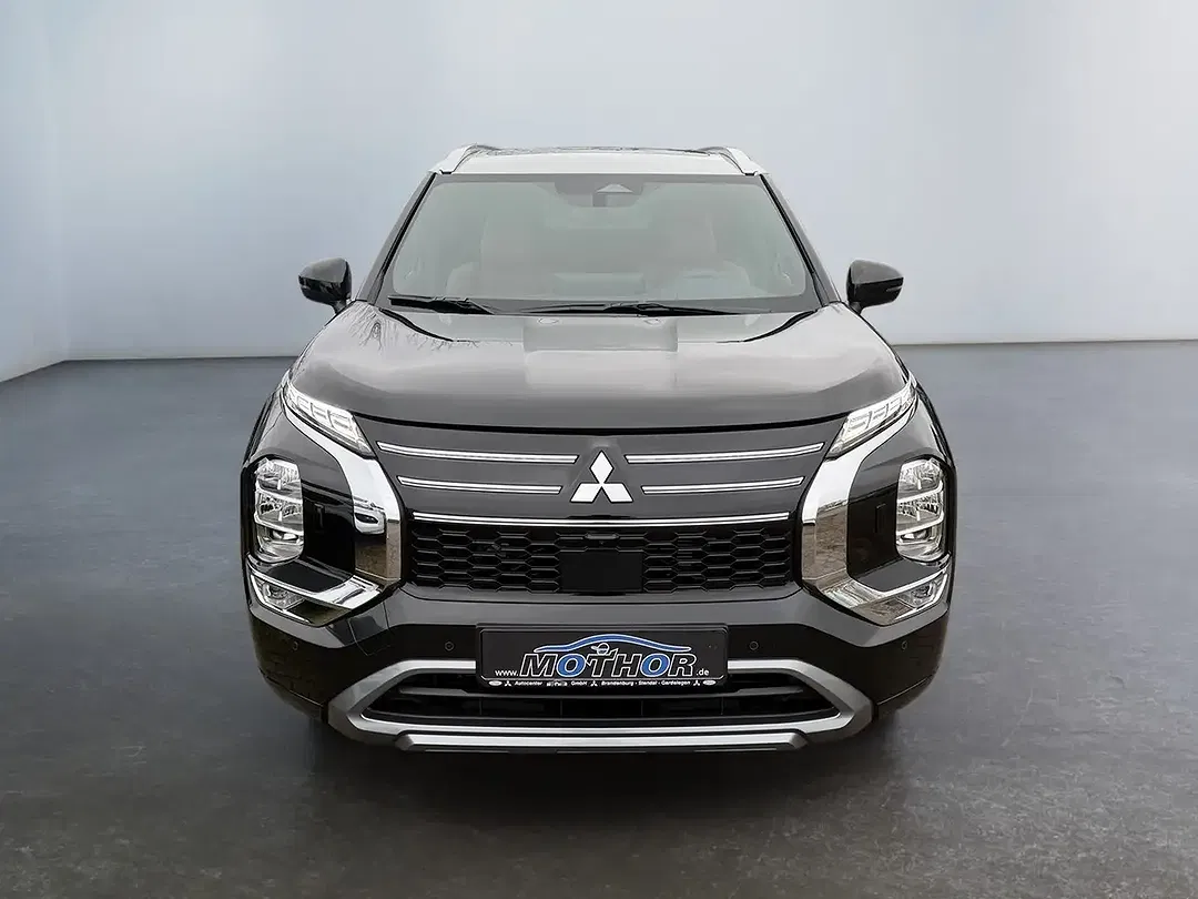 Mitsubishi Outlander - Thumbnail 6