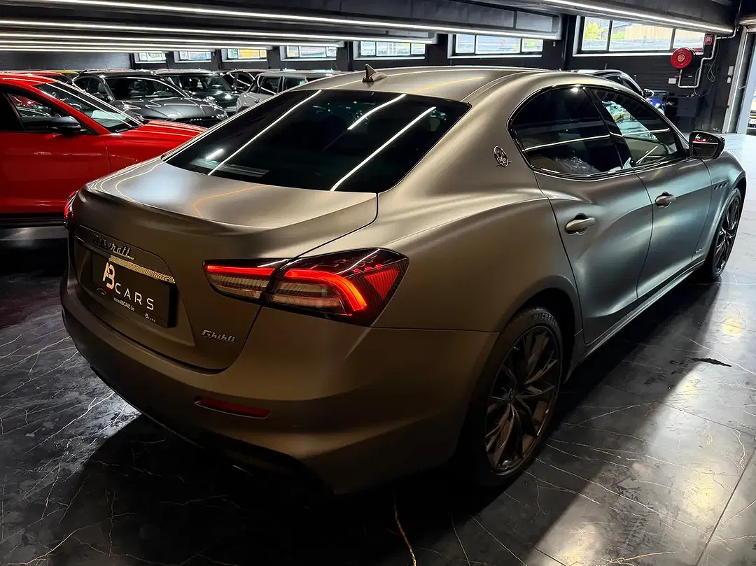 Maserati Ghibli - Thumbnail 3