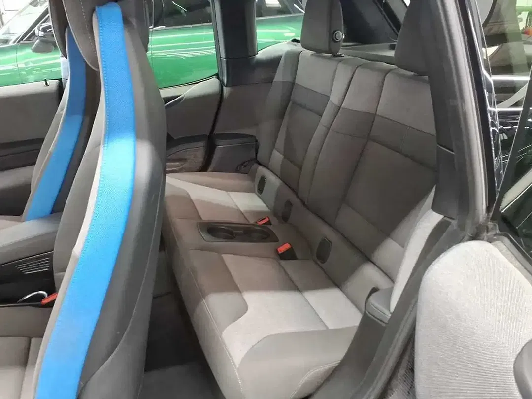 BMW i3 - Thumbnail 8