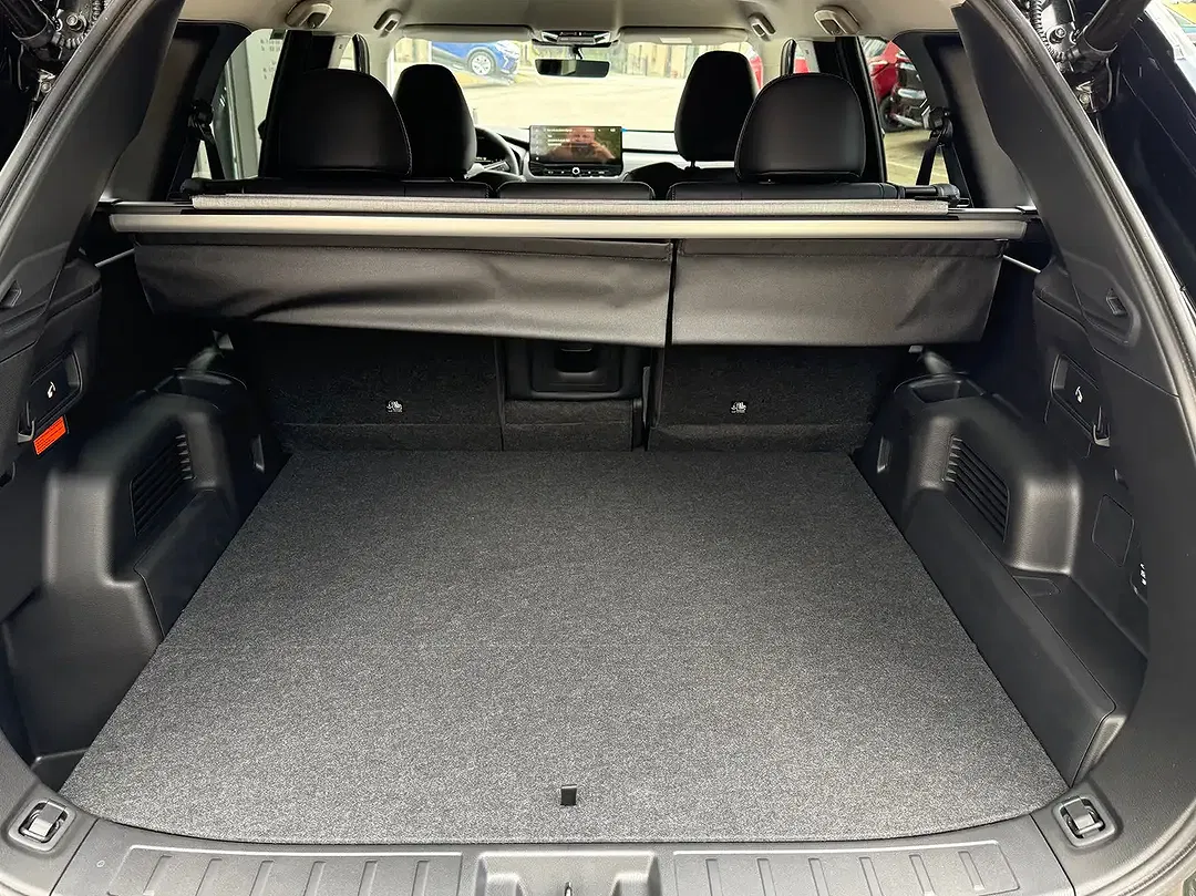 Mitsubishi Outlander - Thumbnail 12
