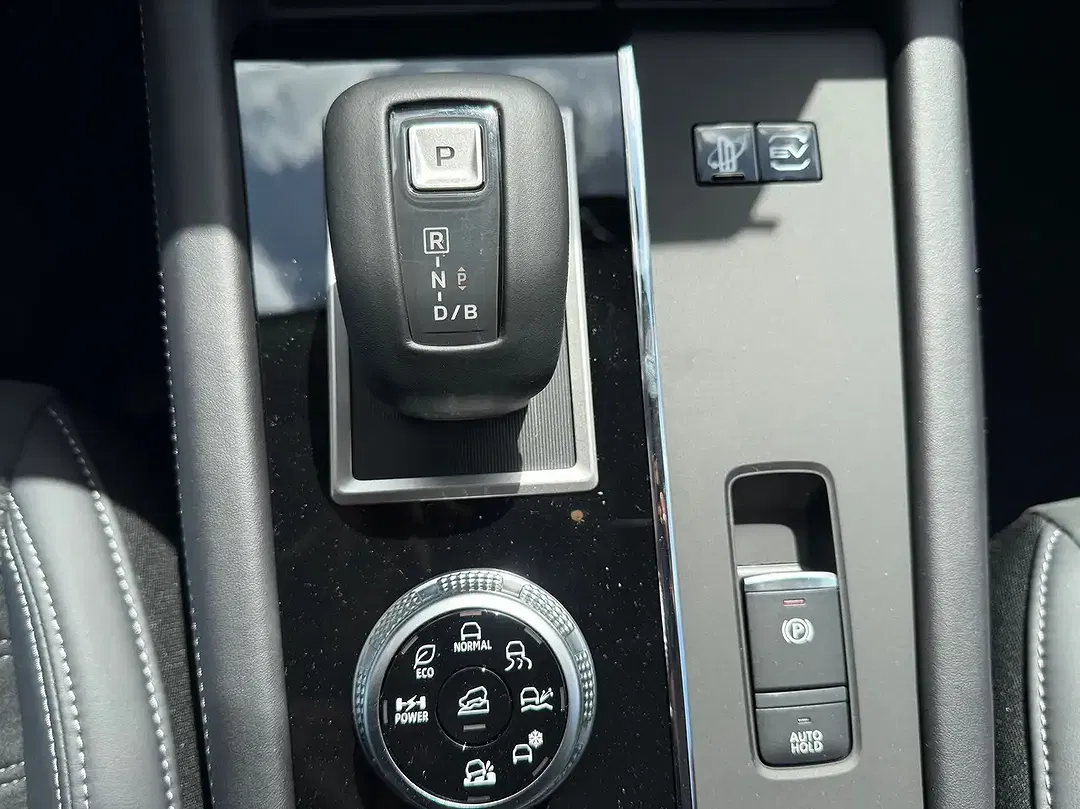 Mitsubishi Outlander - Thumbnail 21