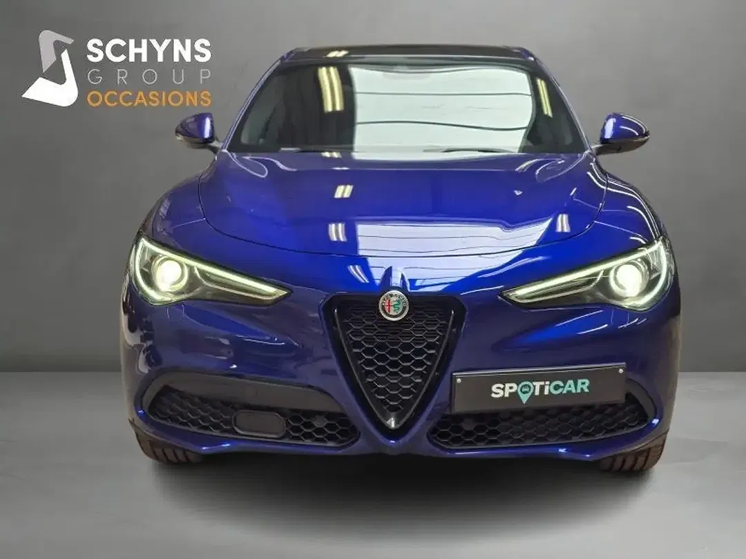 Alfa Romeo Stelvio - Thumbnail 3