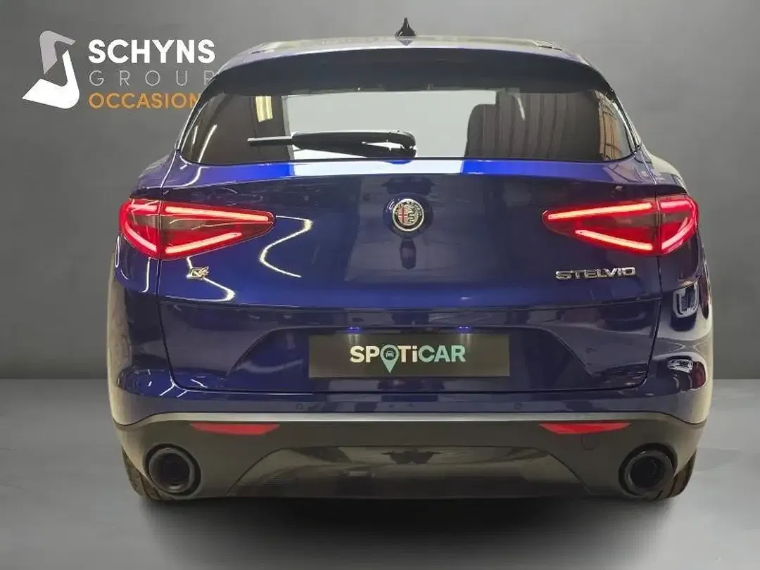 Alfa Romeo Stelvio - Thumbnail 6