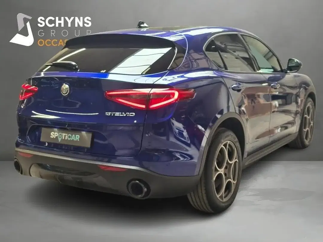 Alfa Romeo Stelvio - Thumbnail 7